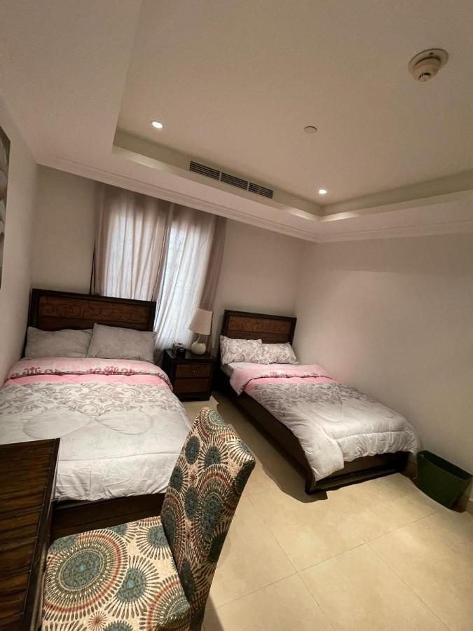 Luxury 2 Bedroom Apt In The Pearl With Marina View Doha Buitenkant foto